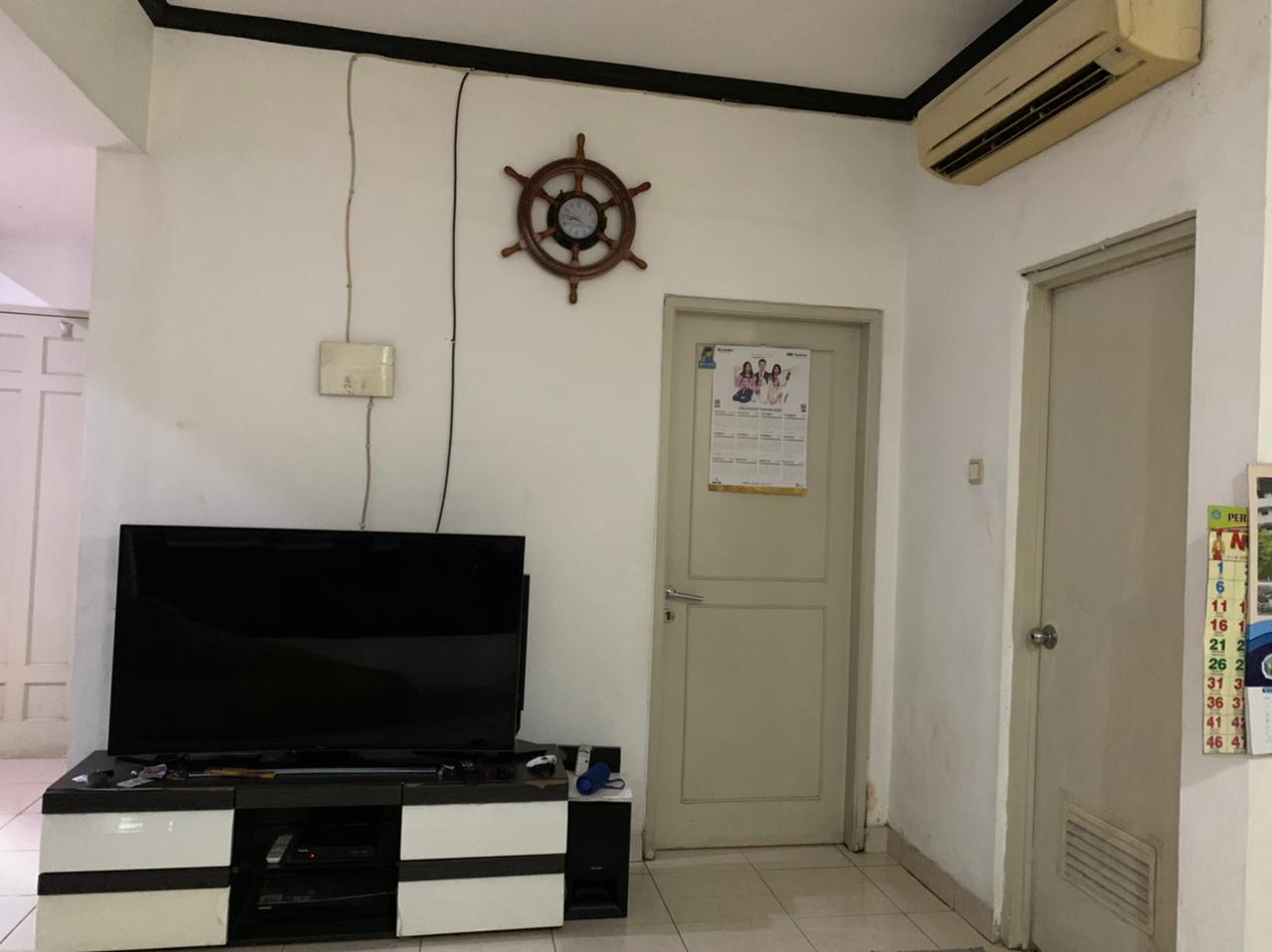 Rumah Dijual di Semi Furnished di Cluster Fresno Deltamas 